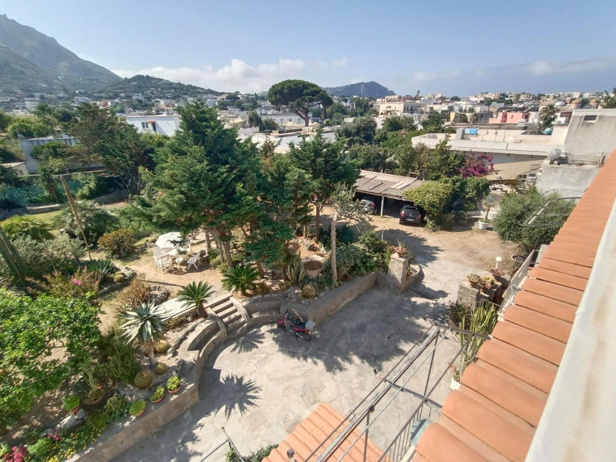 Relais Raffaele By Emilia Bed & Breakfast *